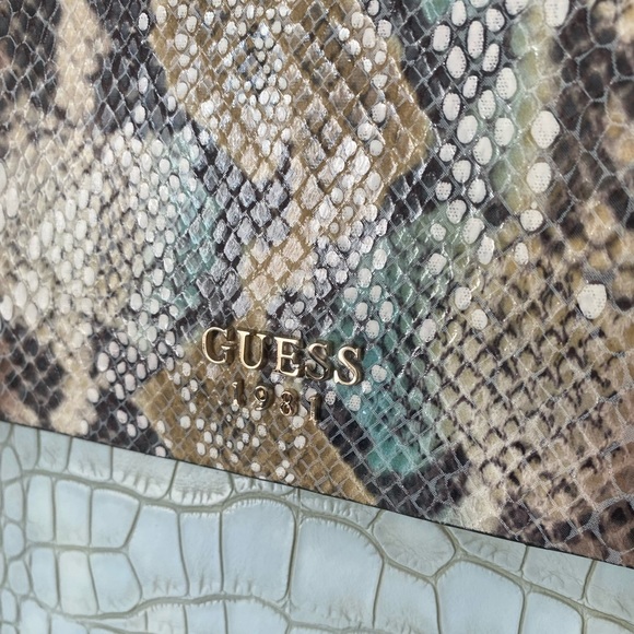 Guess Crossbody Bag - Picture 2 of 5